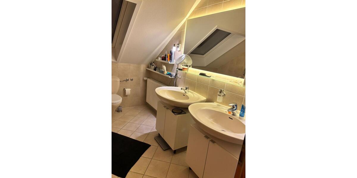 Dachgeschoßwohnung Rietberg - 3 Zimmer, 100 m&sup2;, 900&euro; | Angebot:26416904