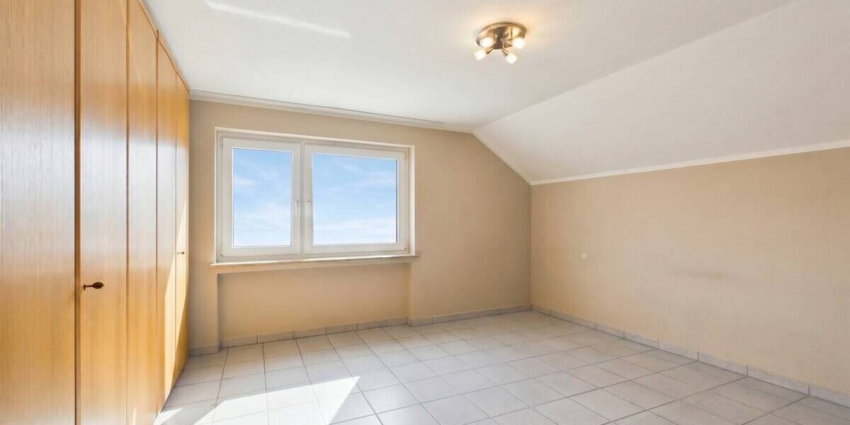 Einfamilienhaus Warstein - 1 Zimmer, 147 m&sup2;, 179.000&euro; | Angebot:26741165