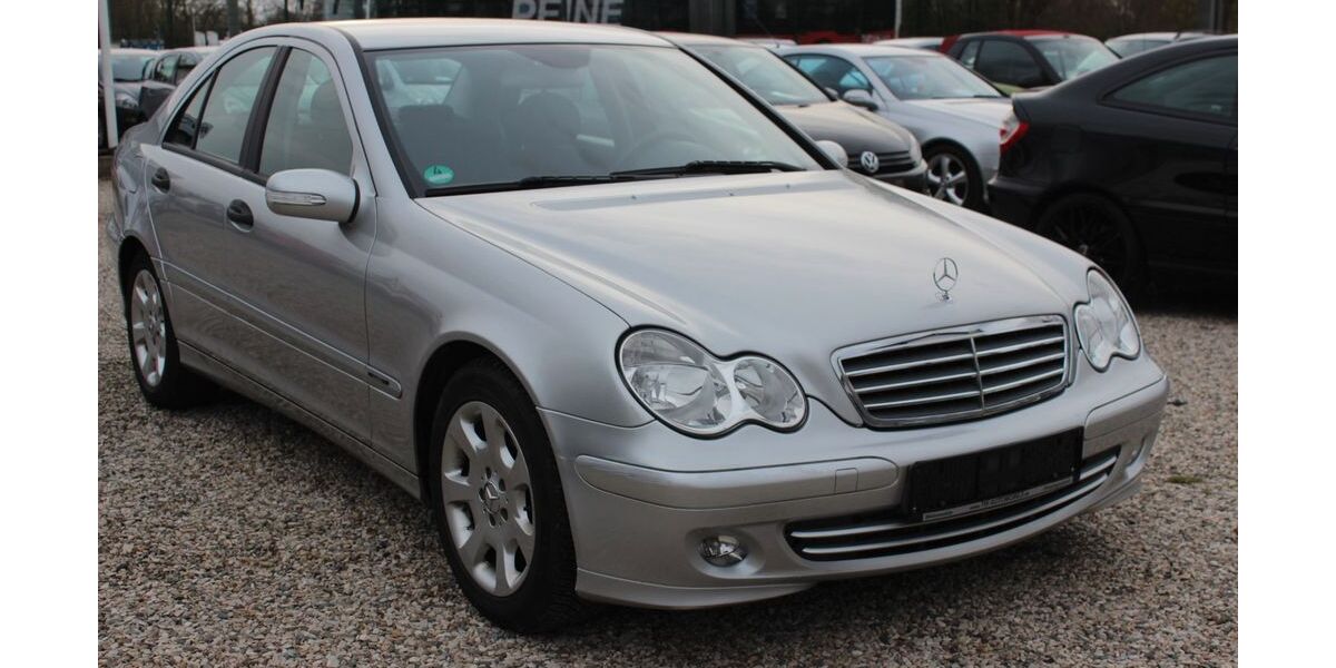 Mercedes-Benz C 220 146.000 km 5.490 &euro; Paderborn 33106