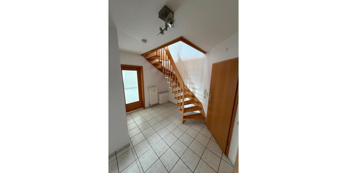 Dachgeschoßwohnung Lippstadt Bad Waldliesborn - 3 Zimmer, 85 m&sup2;, 800&euro; | Angebot:26604513