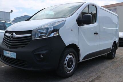 Opel Vivaro 131.104 km 11.790 &euro; Paderborn Schloß-Neuhaus 33104