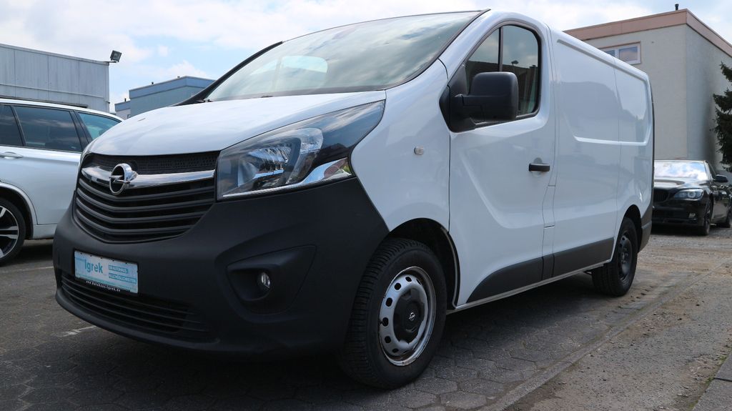 Opel Vivaro 131.104 km 11.790 &euro; Paderborn Schloß-Neuhaus 33104