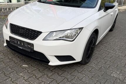 Seat Leon 219.000 km 5.899 &euro; Paderborn 33100