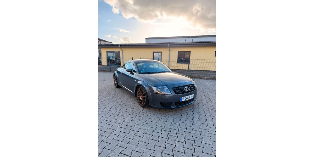 Audi TT 197.250 km 15.490 &euro; Paderborn 33104