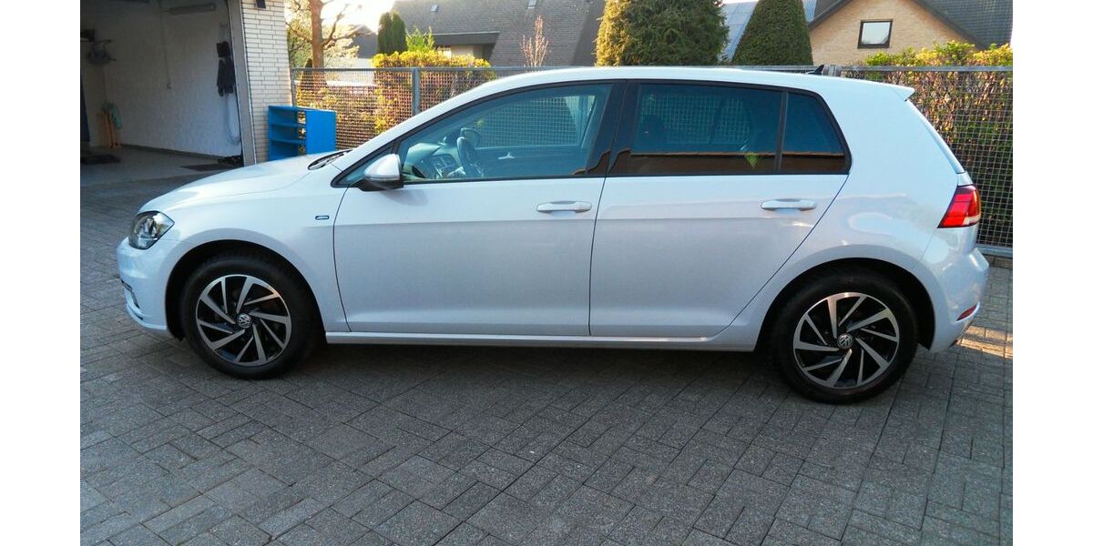 VW Golf 80.500 km 13.680 &euro; Erwitte 59597