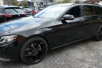 Mercedes-Benz E 200 188.000 km 21.650 &euro; Paderborn 33100