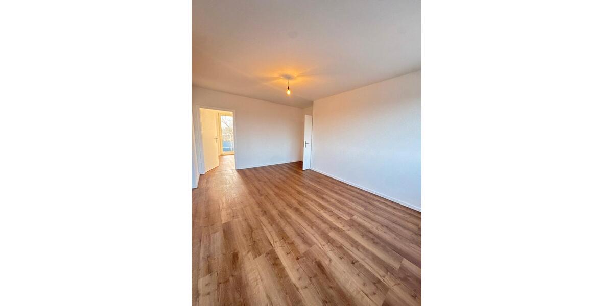 Dachgeschoßwohnung Gütersloh - 3 Zimmer, 77 m&sup2;, 660&euro; | Angebot:25882840