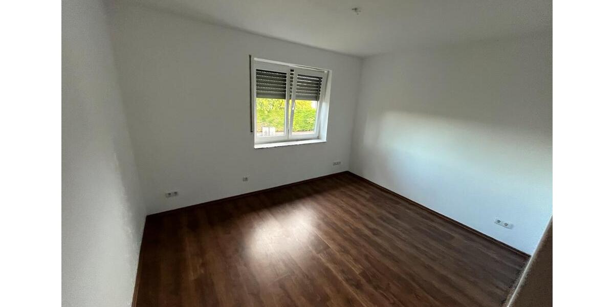 Etagenwohnung Lippstadt Overhagen - 3 Zimmer, 89 m&sup2;, 750&euro; | Angebot:25979594
