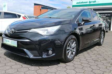 Toyota Avensis 128.319 km 15.990 &euro; Paderborn Schloß-Neuhaus 33104
