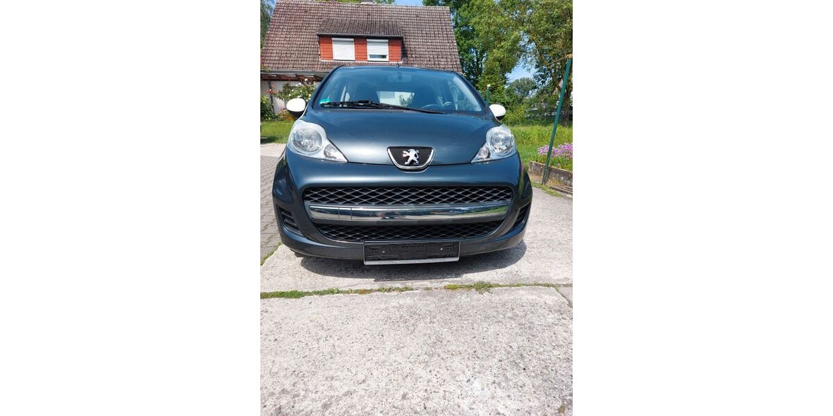 Peugeot 107 68.000 km 3.400 &euro; Lippstadt 59558