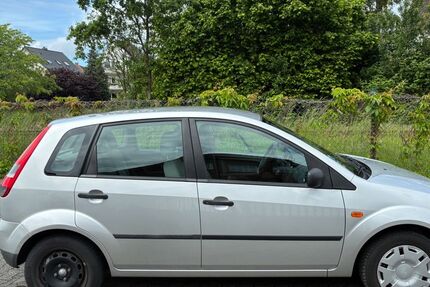 Ford Fiesta 80.000 km 1.499 &euro; Paderborn 33102
