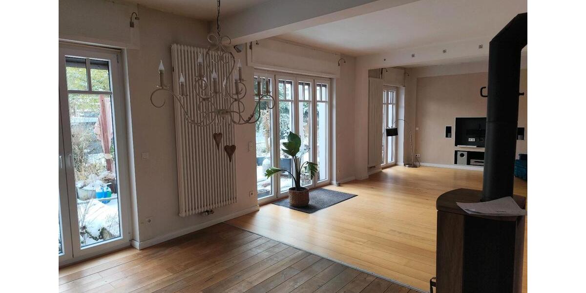 Einfamilienhaus Warstein - 9 Zimmer, 200 m&sup2;, 390.000&euro; | Angebot:24833145