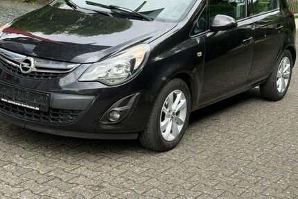 Opel Corsa 243.000 km 1.499 &euro; Paderborn 33100