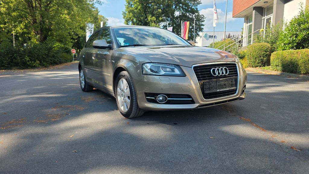 Audi A3 178.000 km 5.600 &euro; Lippstadt 59557