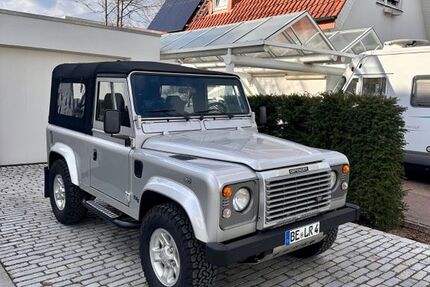 Land Rover Defender 196.000 km 47.900 &euro; Gütersloh 33370