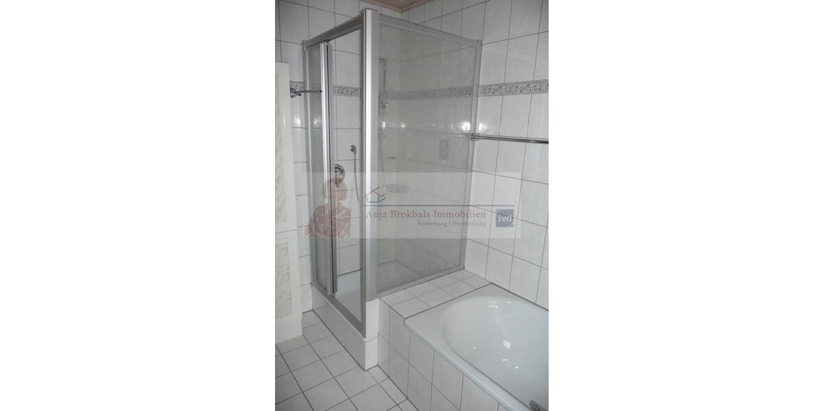 Geräumige 2-Zimmer-Mietwohnung mit Balkon in ruhiger Ortsrandlage - 2- Herzebrock | Angebot:17607534