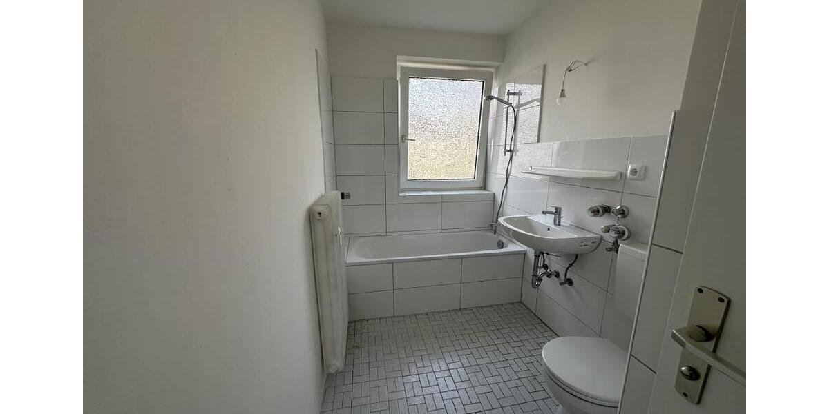 Etagenwohnung Gütersloh - 3 Zimmer, 75 m&sup2;, 709&euro; | Angebot:25515272