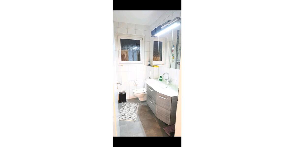 Etagenwohnung Lippstadt Overhagen - 4 Zimmer, 83 m&sup2;, 230.000&euro; | Angebot:27228317