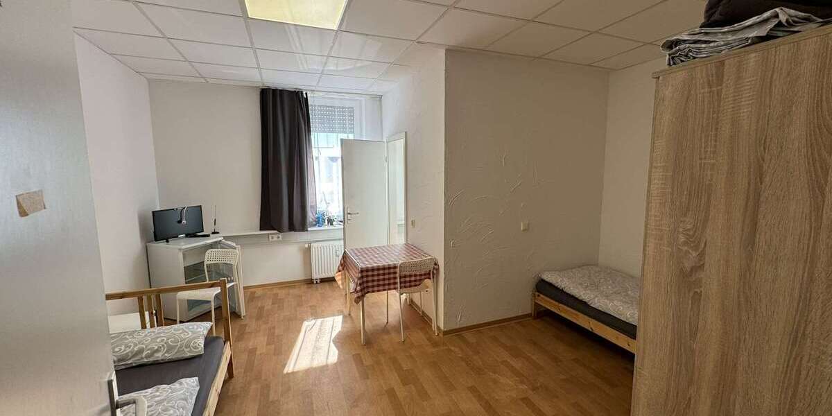 Etagenwohnung Paderborn - 10 Zimmer, 240 m&sup2;, 2.095&euro; | Angebot:25275343