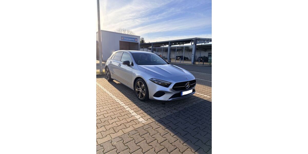 Mercedes-Benz A 200 3.000 km 35.700 &euro; Gütersloh 33335