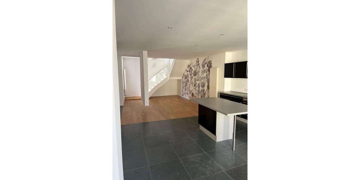 Etagenwohnung Lippstadt - 2 Zimmer, 107 m&sup2;, 1.000&euro; | Angebot:26745200
