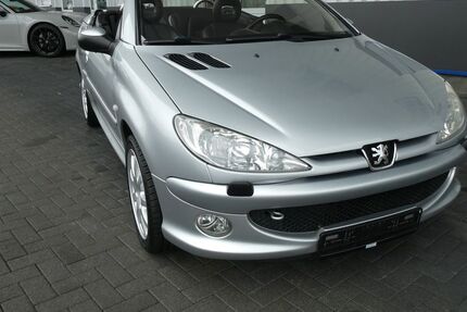 Peugeot 206 175.760 km 2.900 &euro; Paderborn 33106