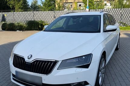 Skoda Superb 190.700 km 9.500 &euro; Paderborn 33102