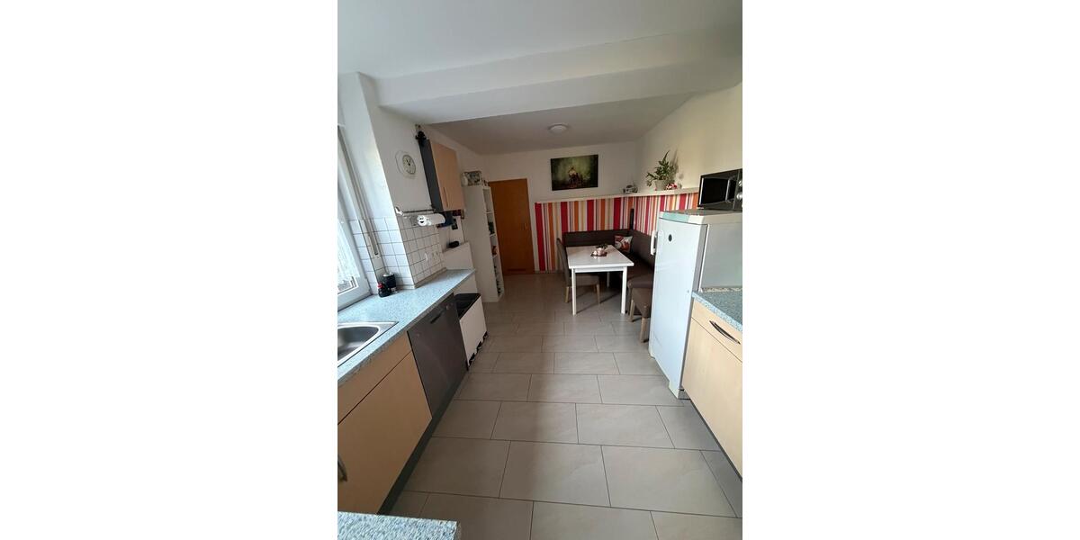 Etagenwohnung Rietberg - 6 Zimmer, 175 m&sup2;, 1.400&euro; | Angebot:25900205