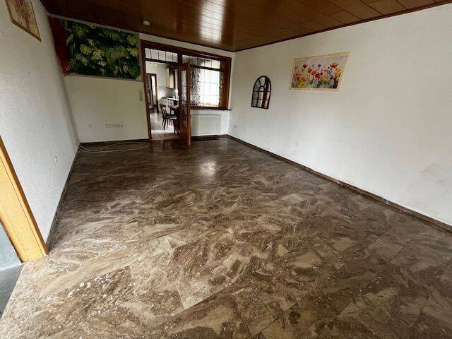 Mehrfamilienhaus, Wohnhaus Anröchte Berge - 8 Zimmer, 250 m&sup2;, 310.000&euro; | Angebot:25664646