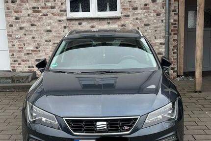 Seat Leon 138.000 km 15.599 &euro; Büren 33142