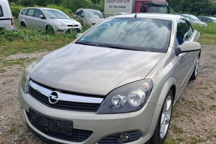Opel Astra 207.000 km 2.799 &euro; Paderborn 33100