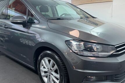 VW Touran 179.850 km 15.990 &euro; Soest 59494