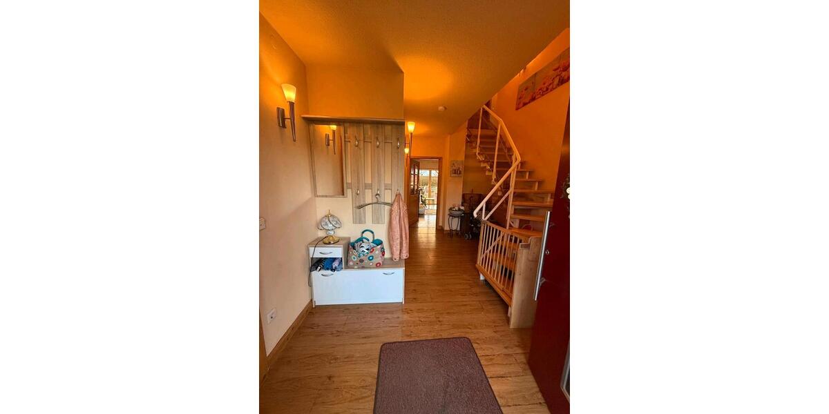 Einfamilienhaus Gütersloh - 5 Zimmer, 130 m&sup2;, 350.000&euro; | Angebot:25252946