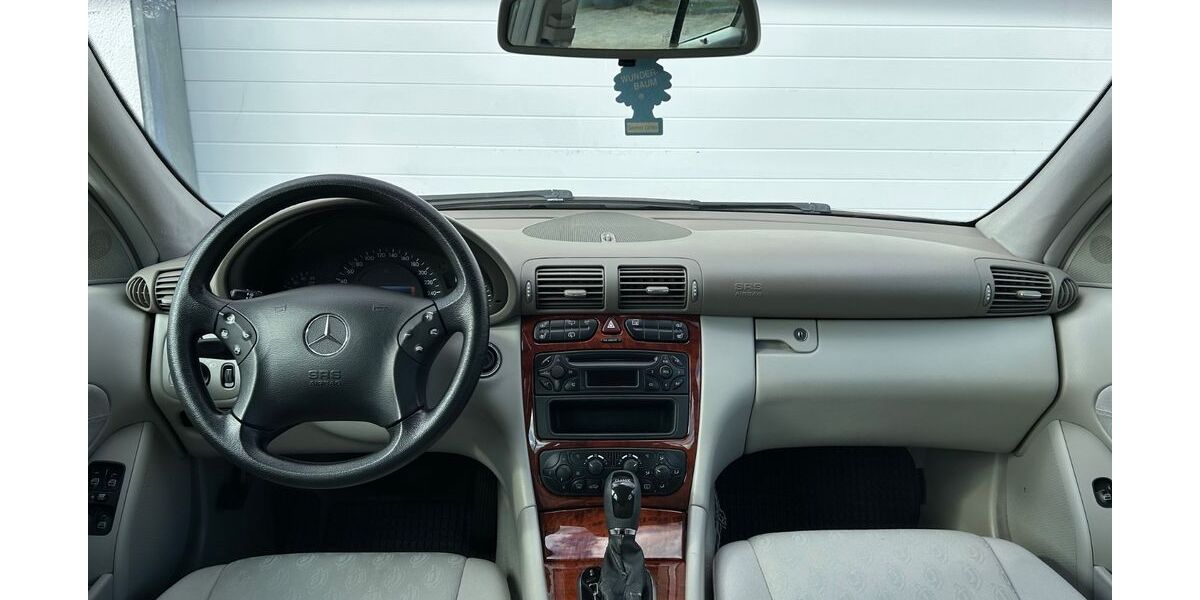 Mercedes-Benz C 200 172.171 km 3.990 &euro; Soest 59494