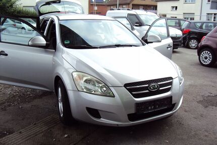 Kia ceed / Ceed 96.000 km 1.290 &euro; Geseke 59590