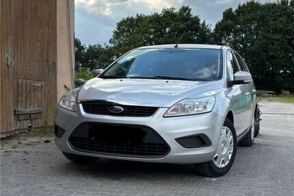 Ford Focus 172.000 km 2.490 &euro; Geseke 59590
