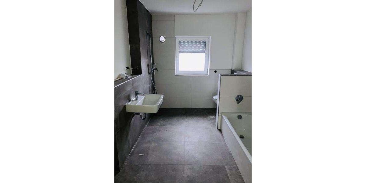 Dachgeschoßwohnung Hövelhof - 3 Zimmer, 97 m&sup2;, 1.150&euro; | Angebot:25853493