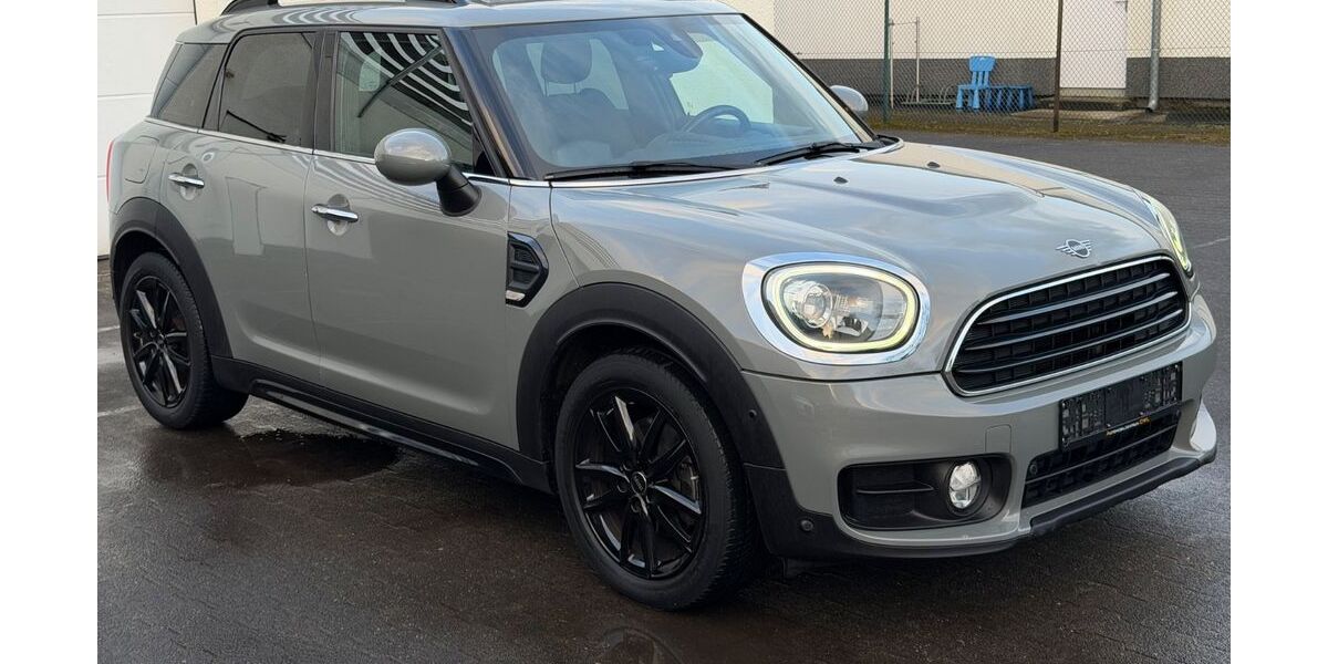 Mini Cooper D 89.350 km 19.890 &euro; Gütersloh 33330