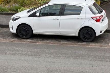 Toyota Yaris 70.800 km 12.400 &euro; Gütersloh 33330