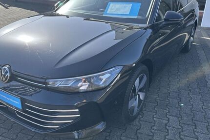 VW Passat Variant 24.849 km 32.995 &euro; Büren 33142