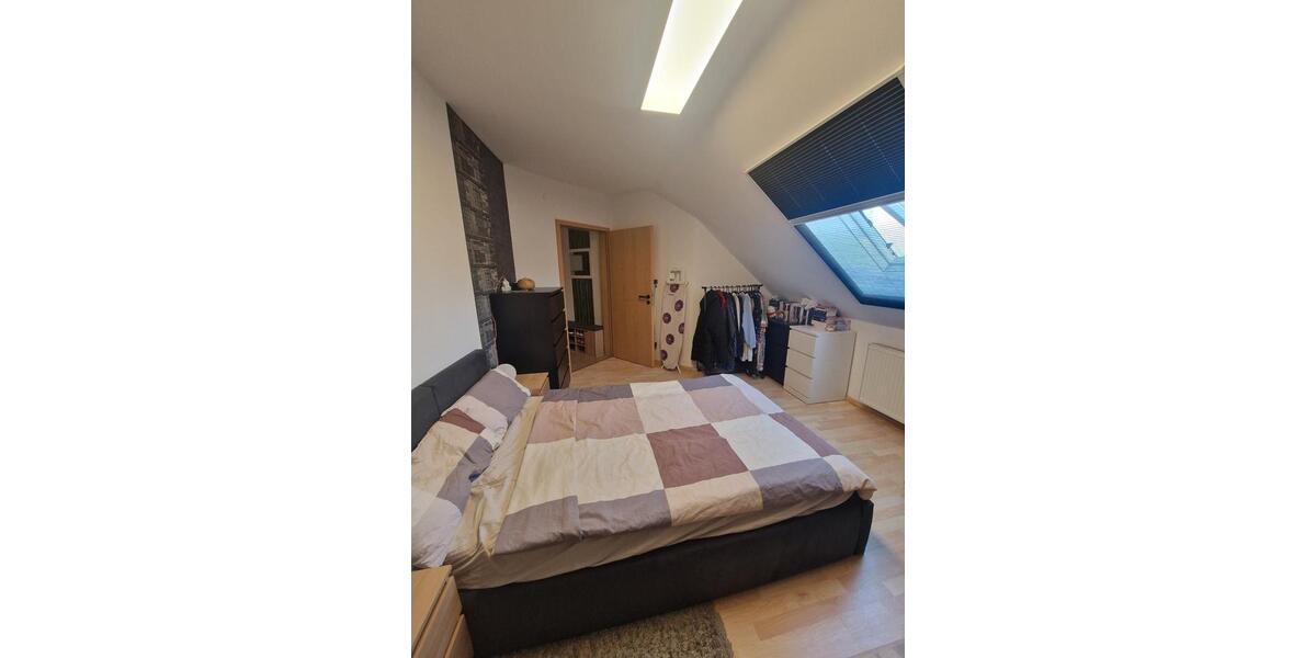 Dachgeschoßwohnung Paderborn Univiertel - 2 Zimmer, 42 m&sup2;, 390&euro; | Angebot:25396077