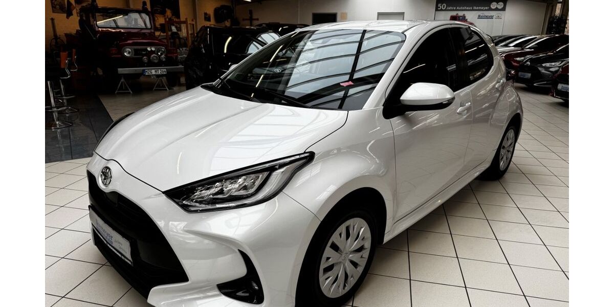 Toyota Yaris 51.785 km 16.490 &euro; Paderborn 33104