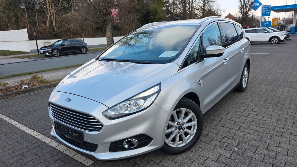 Ford S-Max 60.000 km 18.499 &euro; Salzkotten 33154