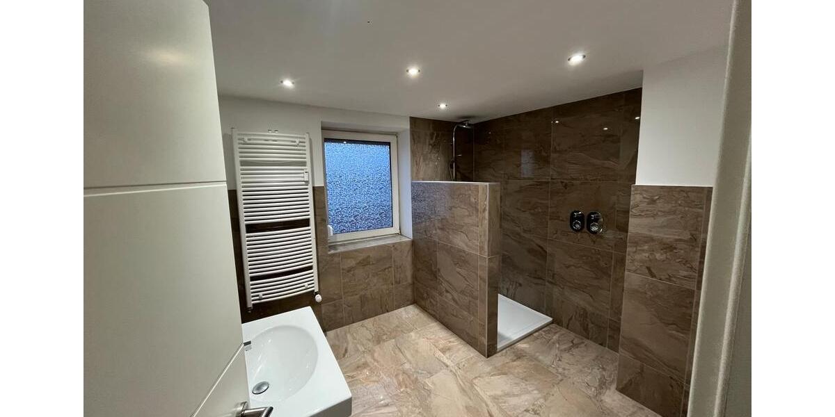 Dachgeschoßwohnung Wadersloh - 4 Zimmer, 100 m&sup2;, 850&euro; | Angebot:25812772