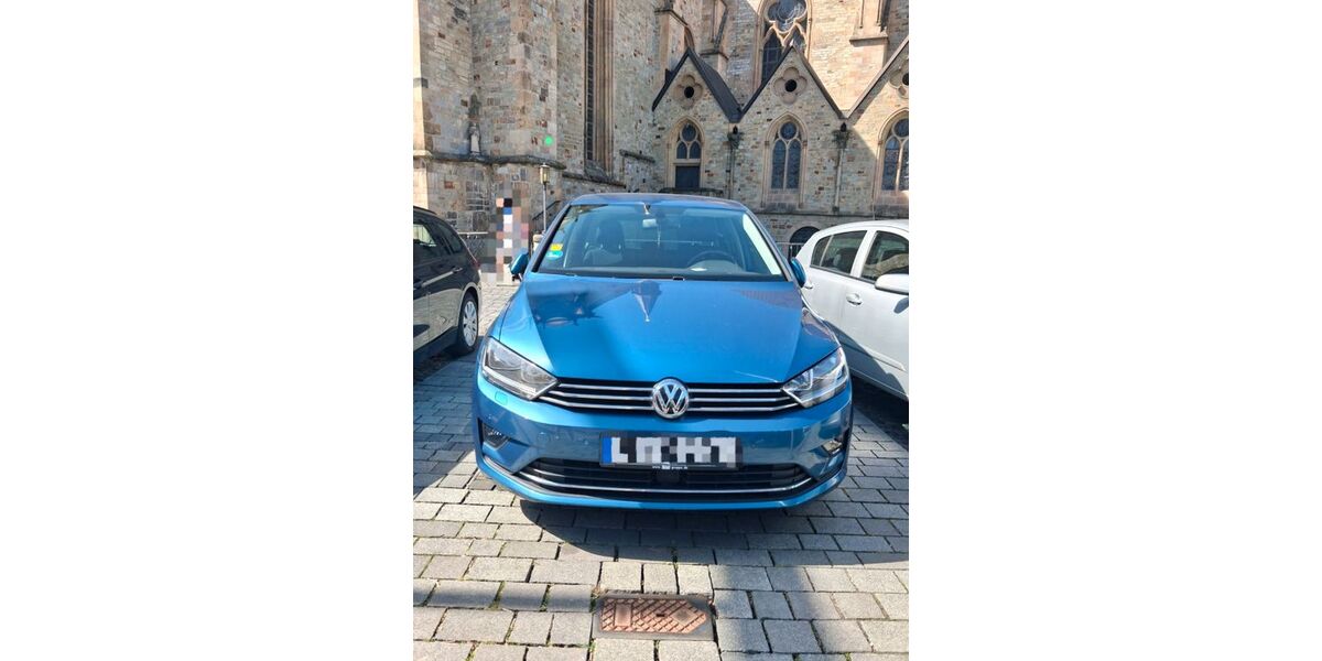 VW Golf Sportsvan 107.800 km 10.750 &euro; Paderborn 33100