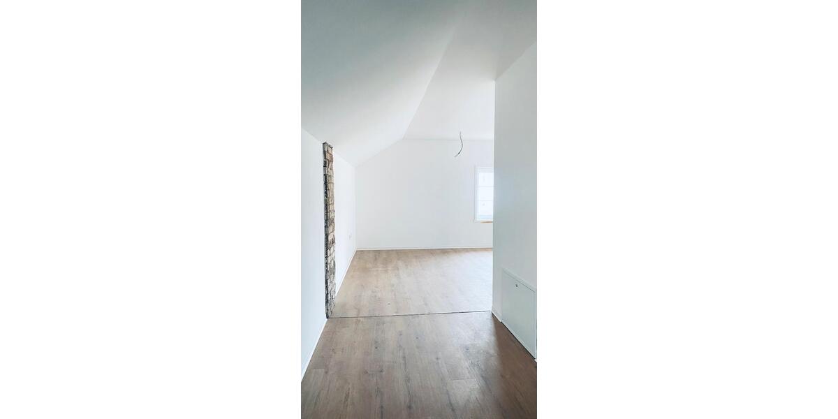 Dachgeschoßwohnung Paderborn - 2 Zimmer, 76 m&sup2;, 1.088&euro; | Angebot:26676318