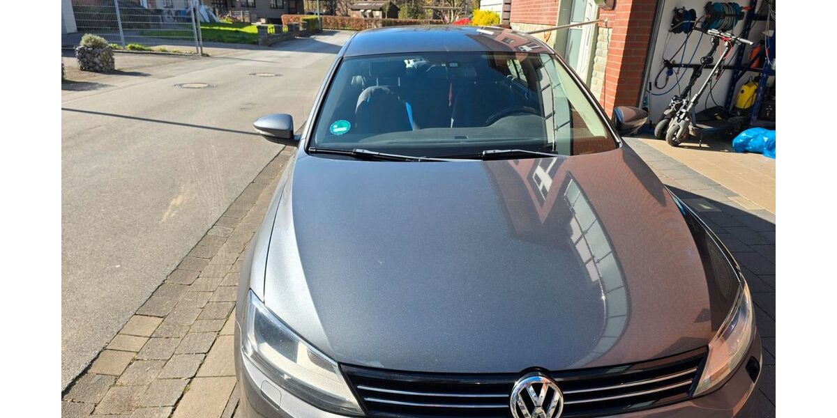 VW Jetta 182.000 km 4.600 &euro; Lippstadt 59556