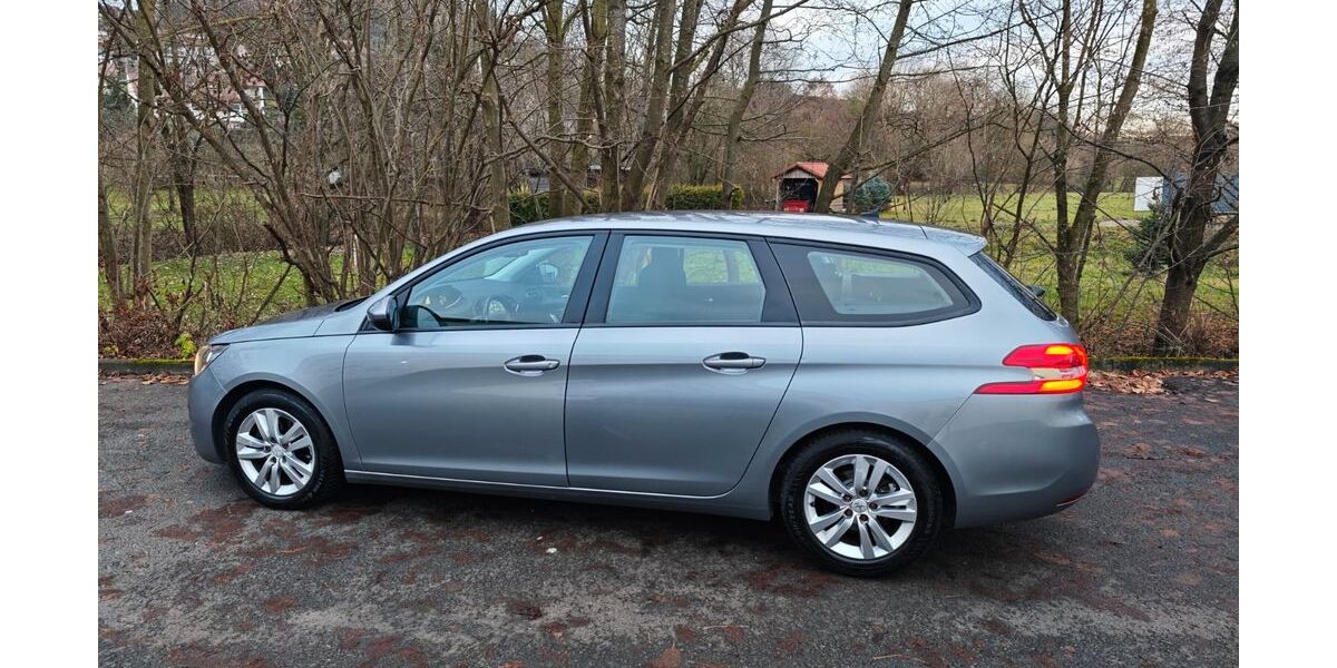 Peugeot 308 132.000 km 6.000 &euro; Büren 33142