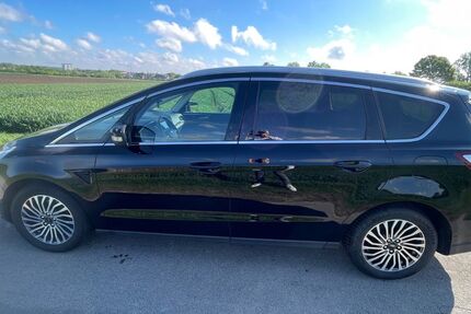 Ford S-Max 177.000 km 12.200 &euro; Beckum 59259