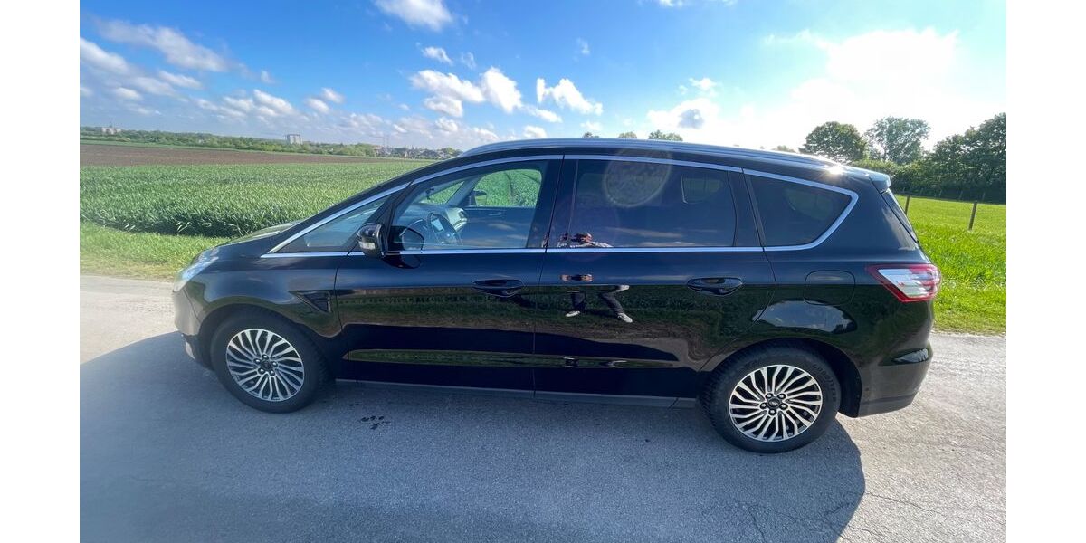 Ford S-Max 177.000 km 12.200 &euro; Beckum 59259